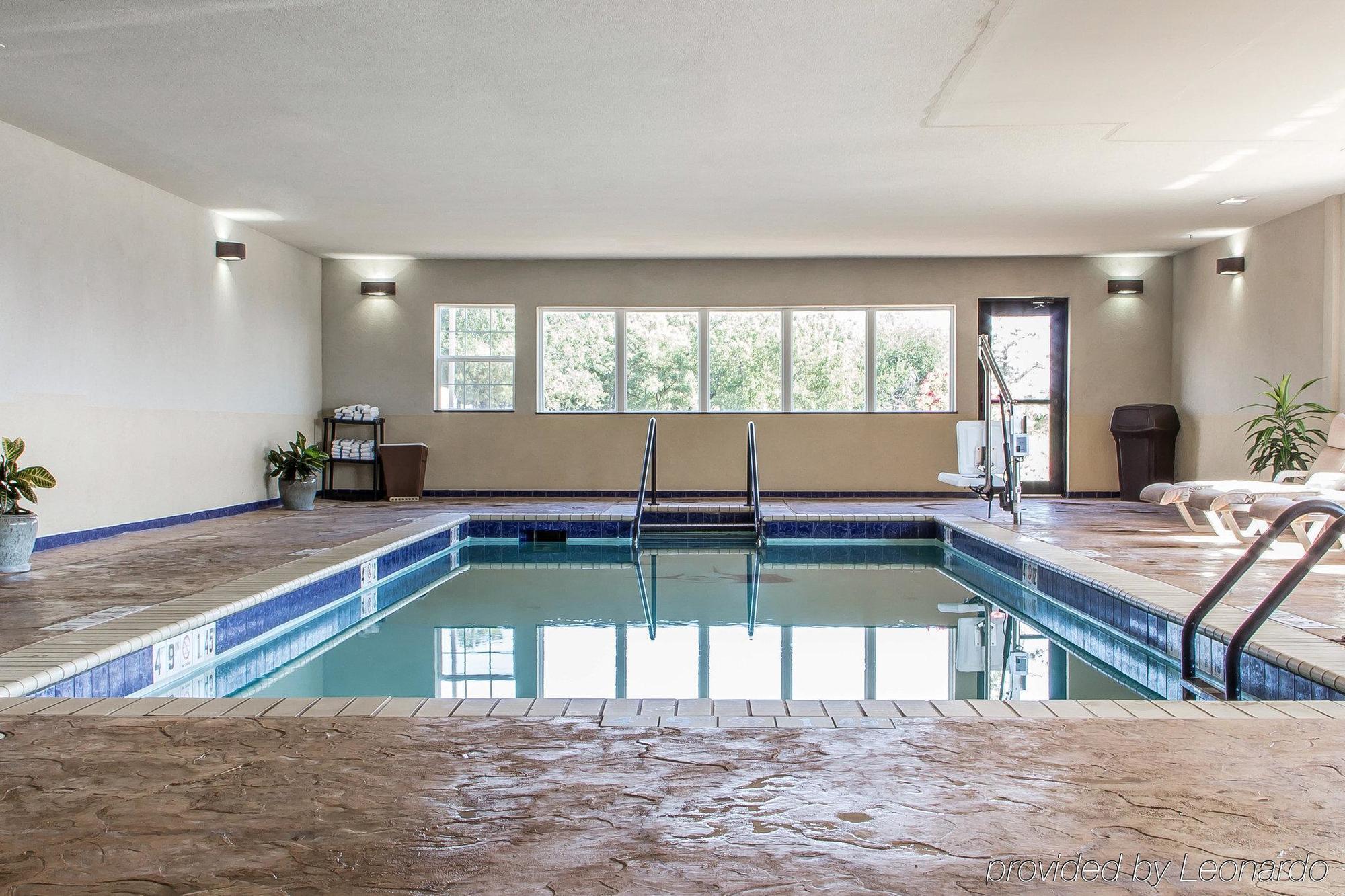 Comfort Inn & Suites Perry I-35 Bagian luar foto